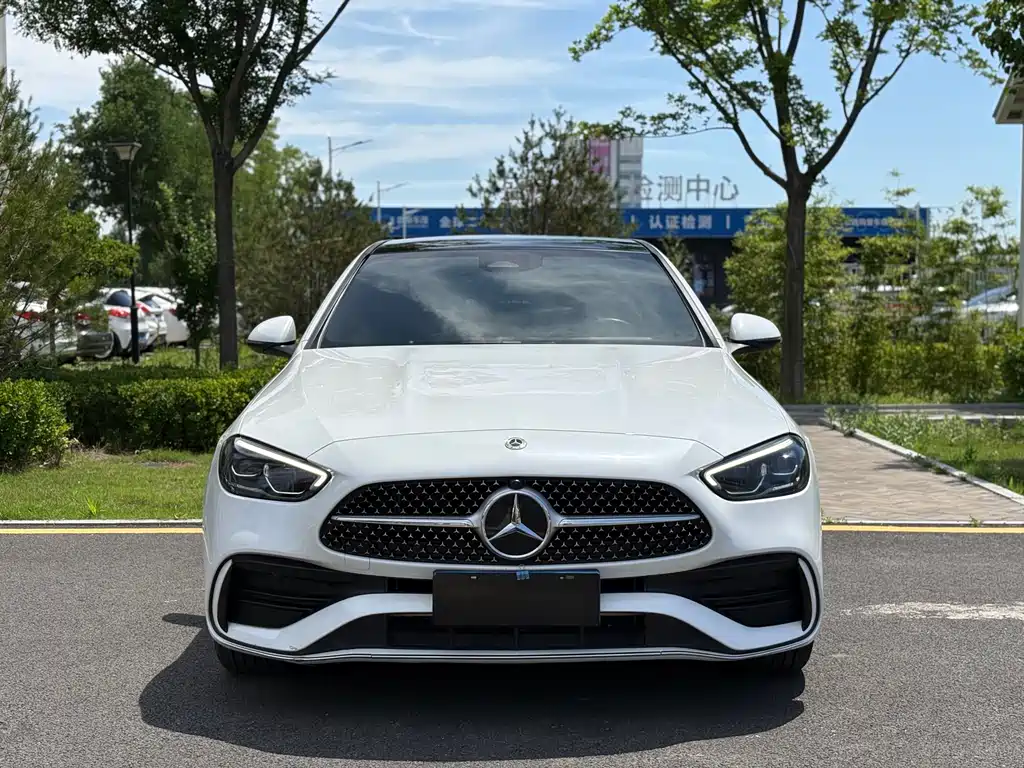 Mercedes-Benz C-Class 2022