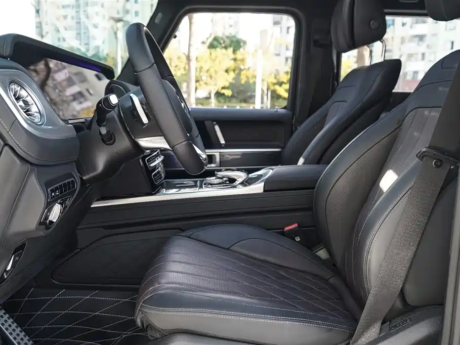 Mercedes-Benz G-Class 2023 — фото 14