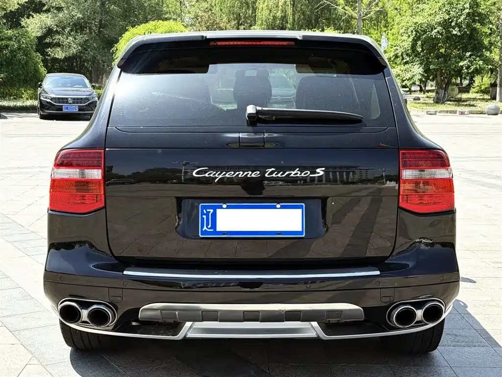 Porsche Cayenne 2010 — фото 5