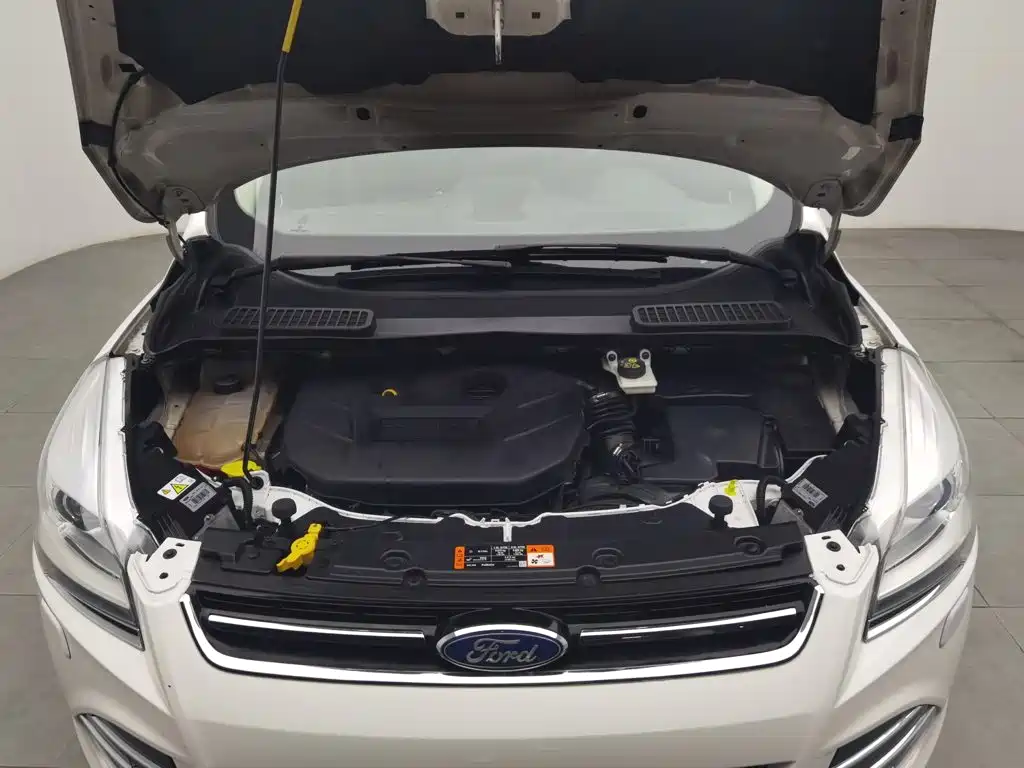 Ford Kuga 2015 — фото 6