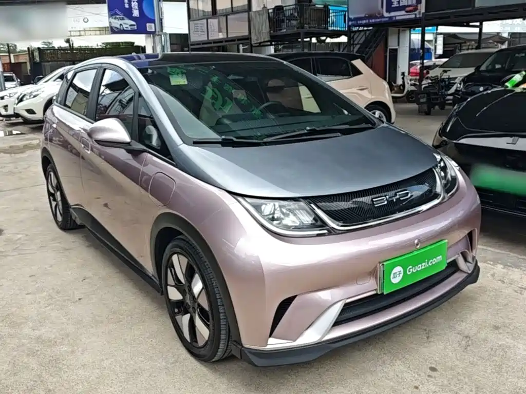 BYD Dolphin 2023