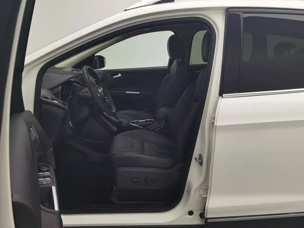 Ford Kuga 2015 — фото 10