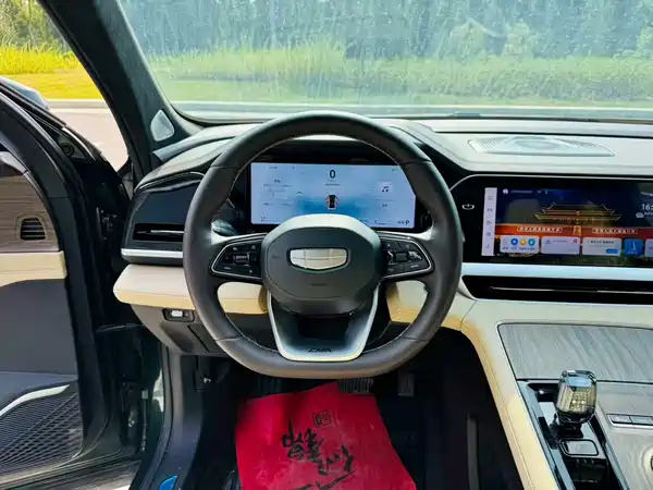 Geely Xingyue L 2025