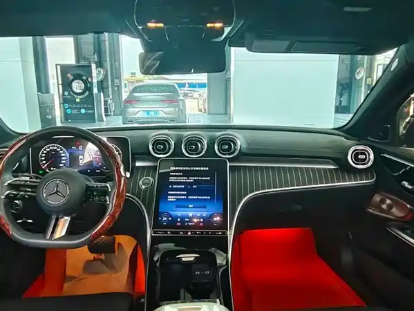 Mercedes-Benz C-Class 2023