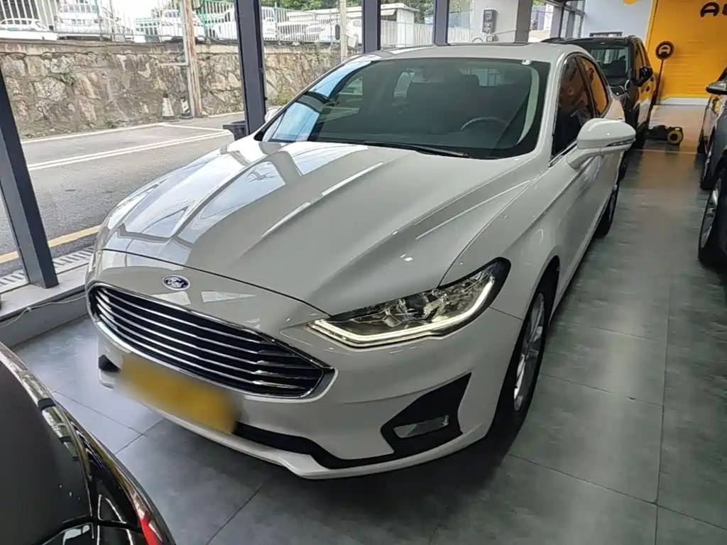 Ford Mondeo 2020 — фото 3