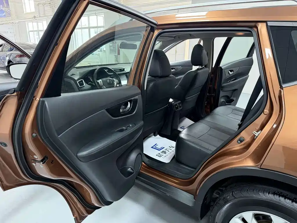 Nissan X-Trail 2017 — фото 12