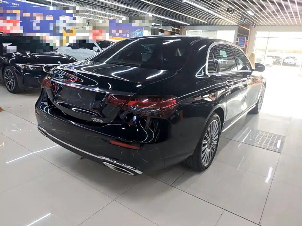 Mercedes-Benz E-Class 2023