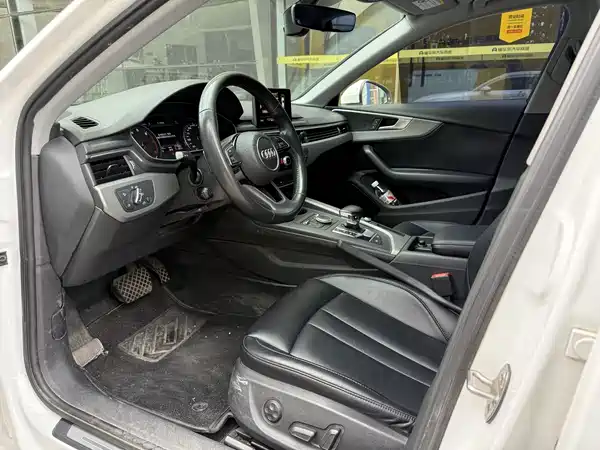 Audi A4L 2019
