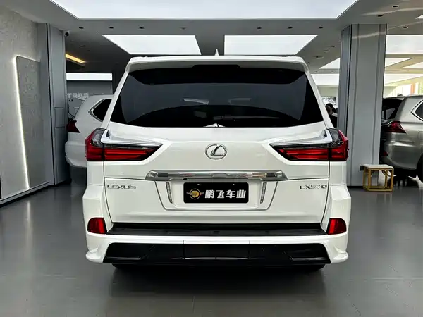 Lexus LX 2019