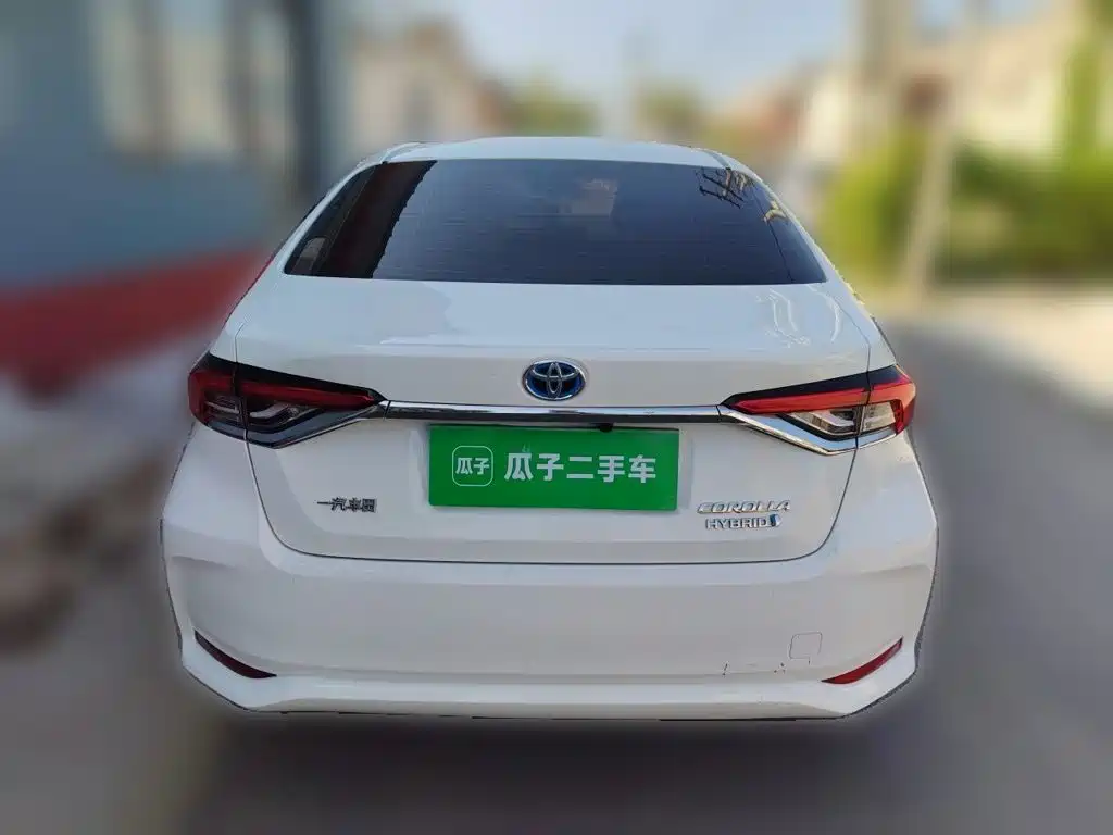 Toyota Corolla 2023 — фото 3