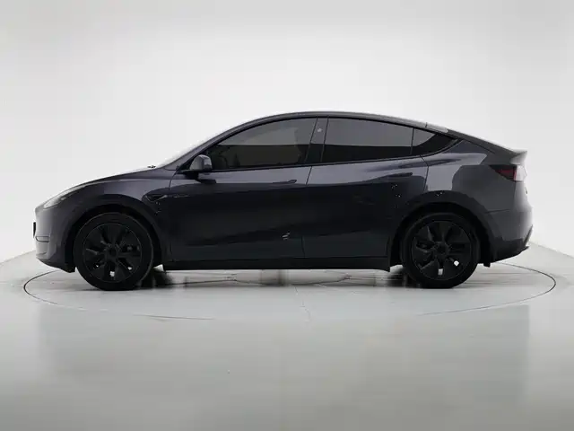 Tesla Model Y 2024 — фото 3