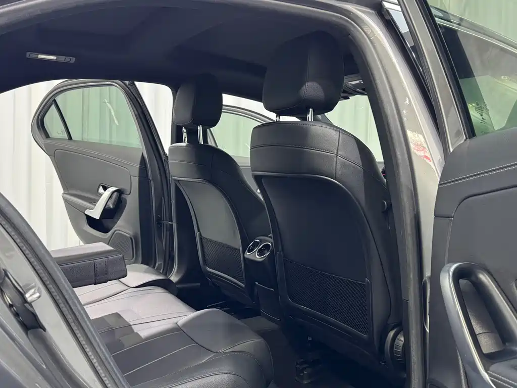 Mercedes-Benz A-Class 2020 — фото 11