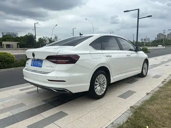 Volkswagen Lavida 2021