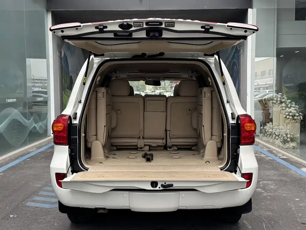 Toyota Land Cruiser 2014 — фото 12