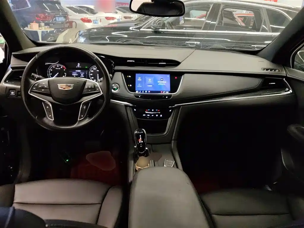 Cadillac XT5 2022 — фото 10