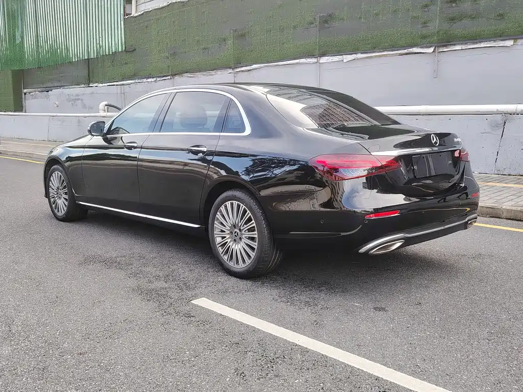 Mercedes-Benz E-Class 2021