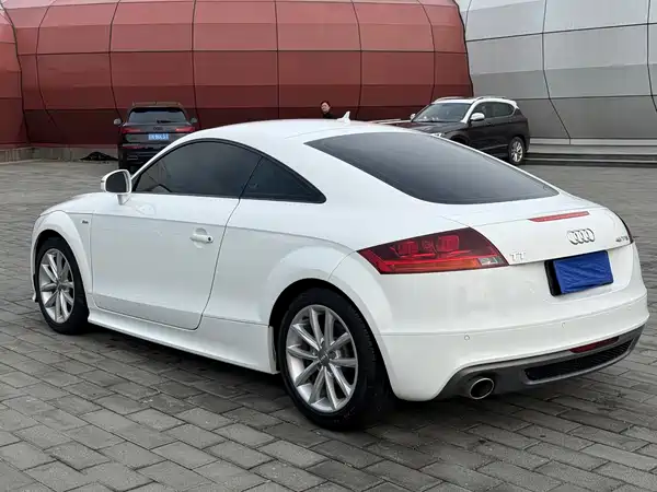 Audi TT 2015