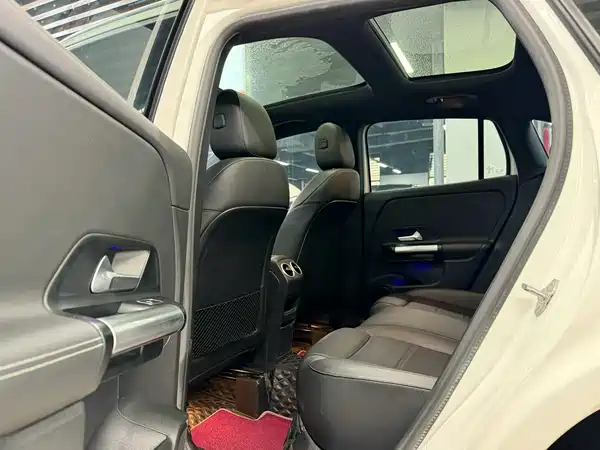 Mercedes-Benz GLA 2020
