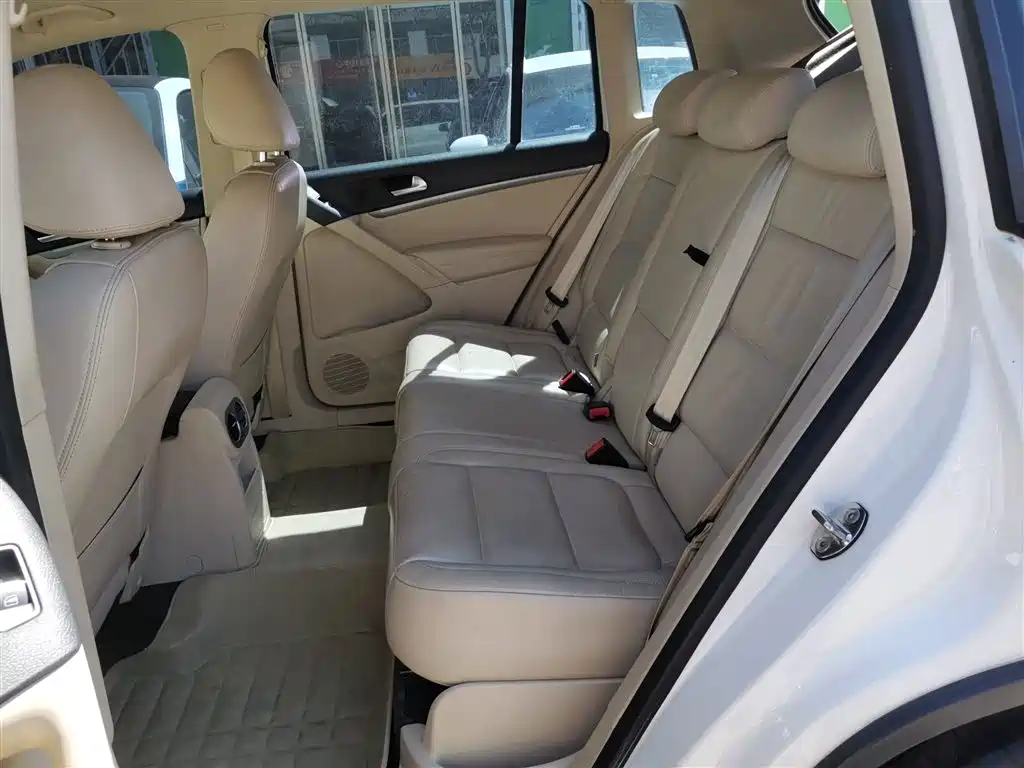 Volkswagen Tiguan 2015 — фото 17