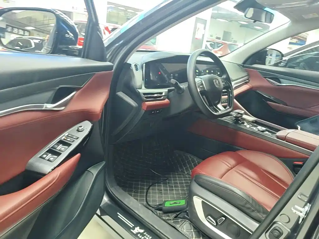 Changan CS75PLUS 2022 — фото 12