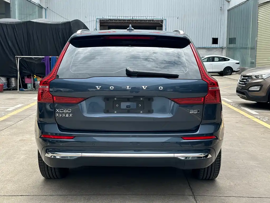 Volvo XC60 2022