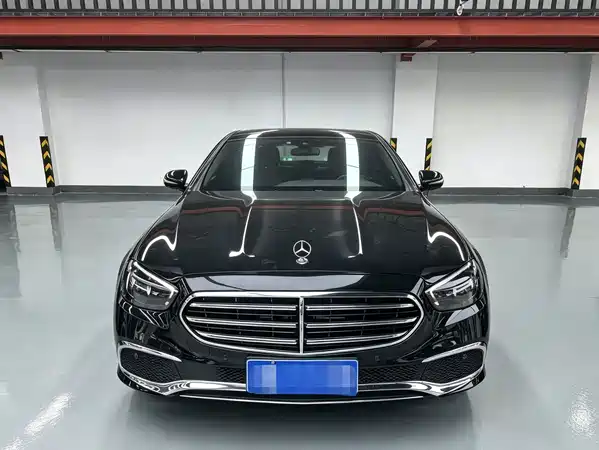 Mercedes-Benz E-Class 2023