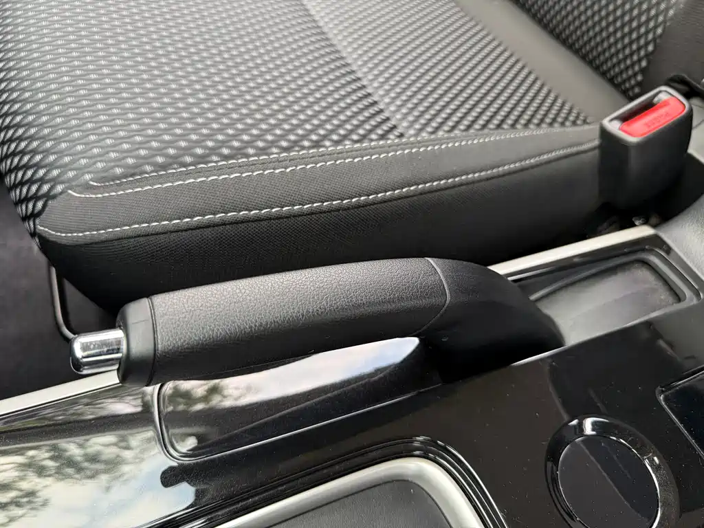 Mitsubishi Outlander 2021 — фото 19