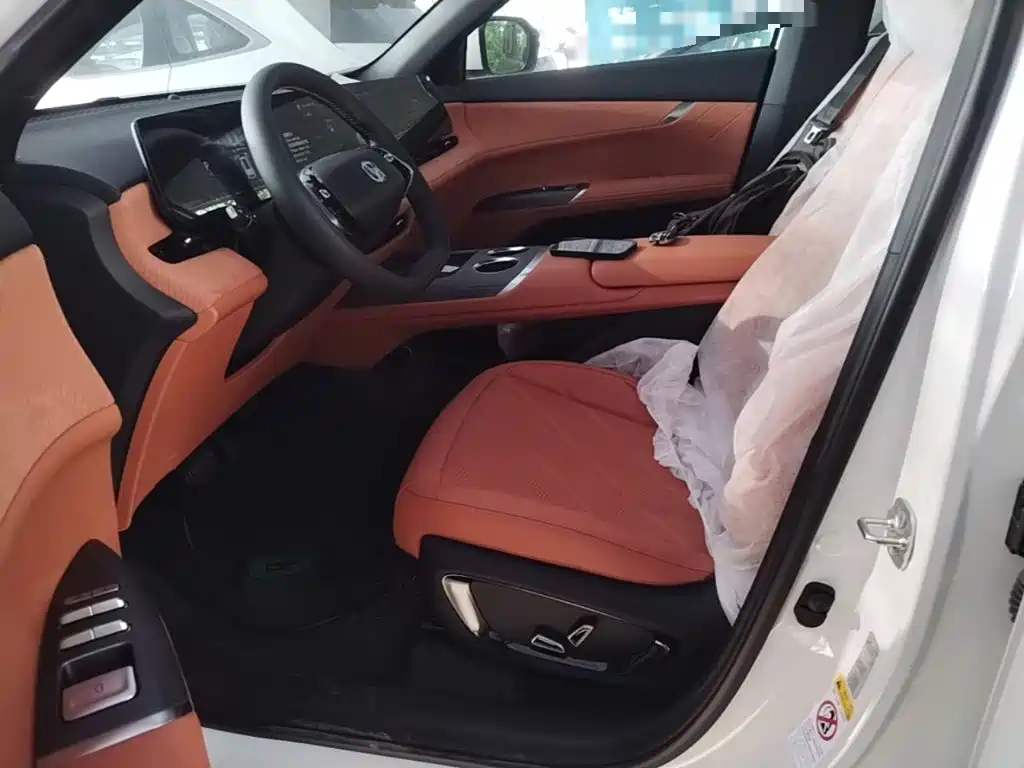 Changan CS75PLUS 2026 — фото 15