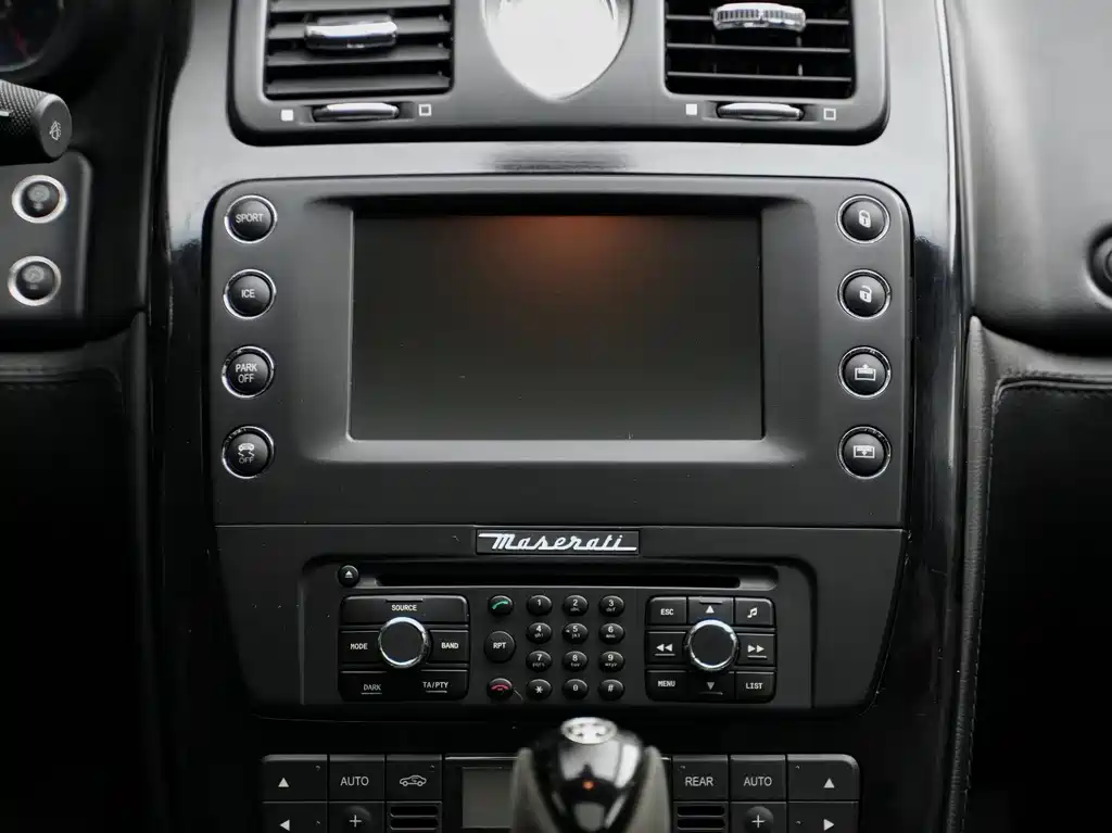 Maserati Quattroporte 2012 — фото 14