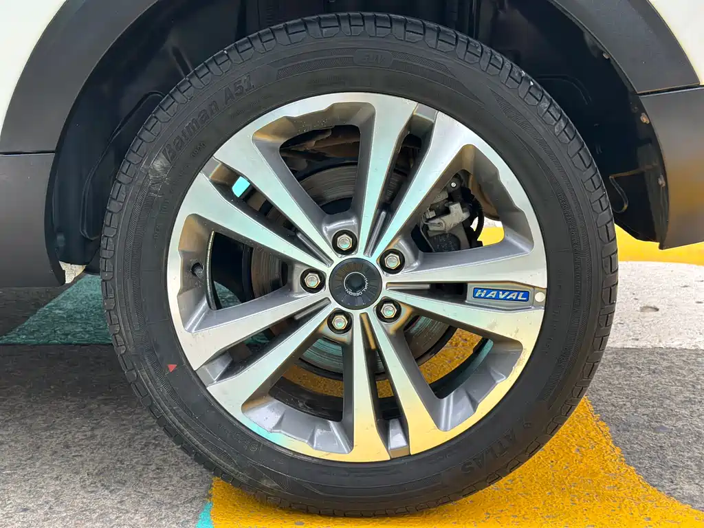 Haval H2s 2018 — фото 11