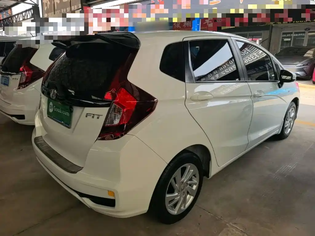 Honda Fit 2018 — фото 7