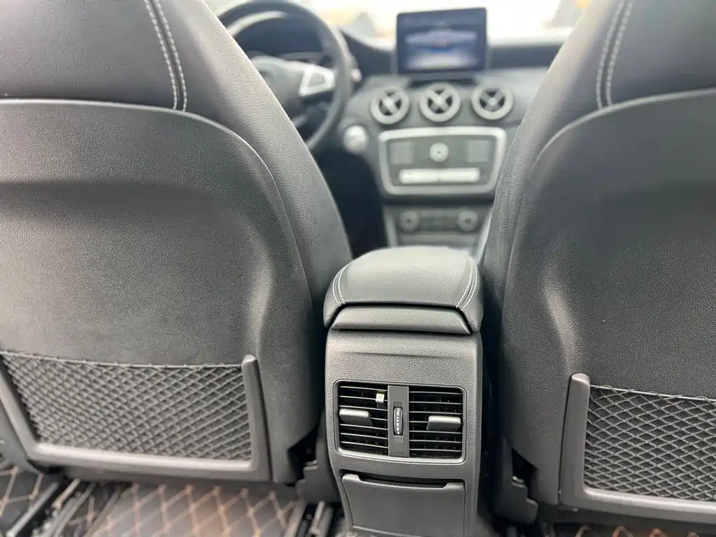 Mercedes-Benz GLA 2020 — фото 18
