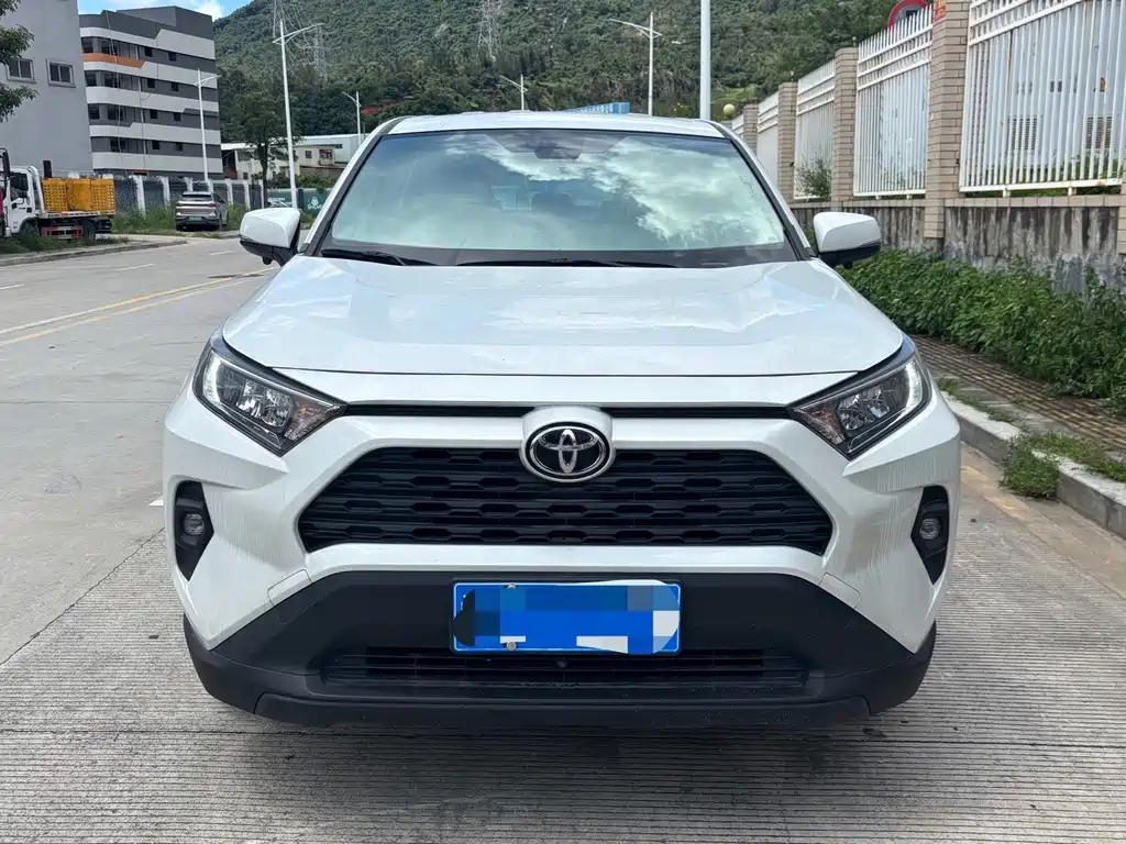 Toyota RAV4 2024