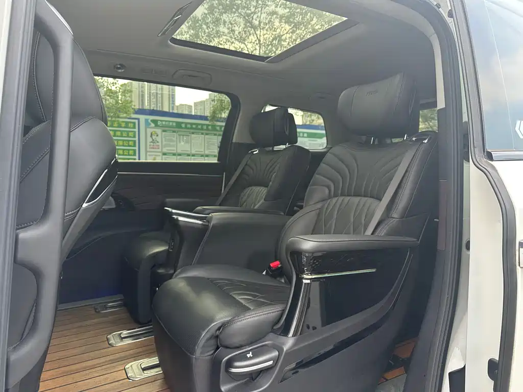 GAC Motor Trumpchi M8 2023 — фото 12