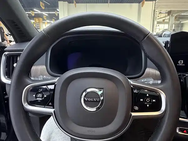 Volvo S90 2024
