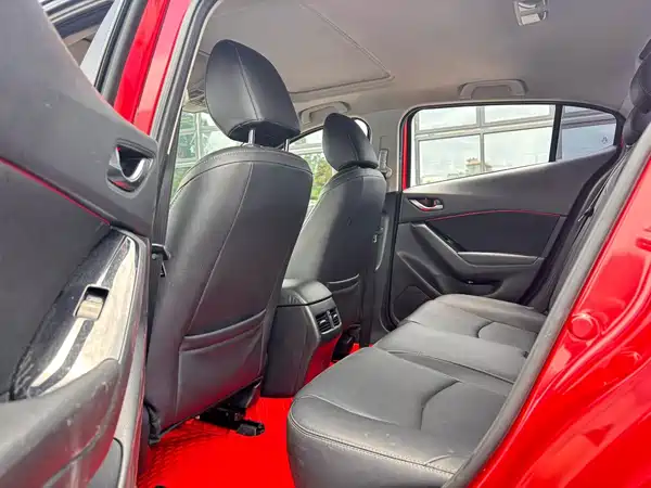 Mazda 3 Axela 2018