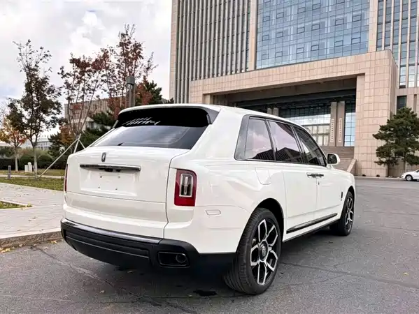 Rolls-Royce Cullinan 2021