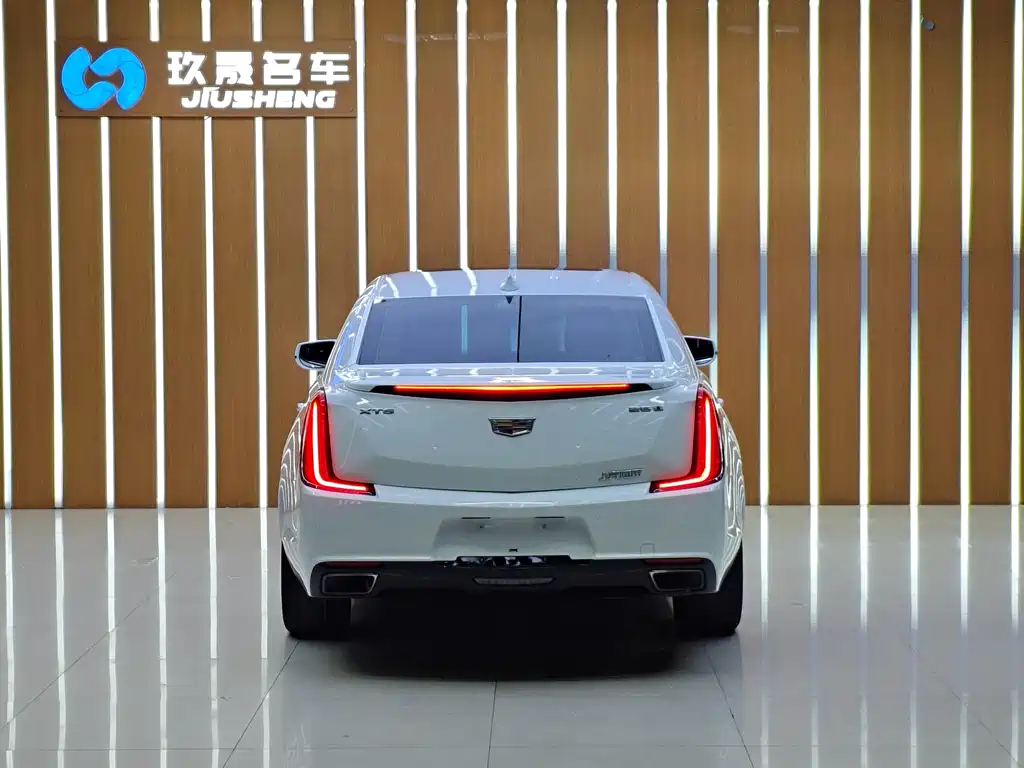 Cadillac XTS 2018 — фото 16