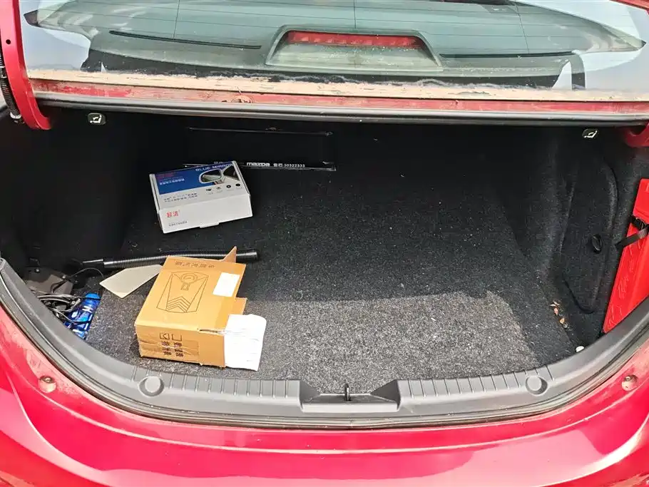 Mazda 3 Axela 2016