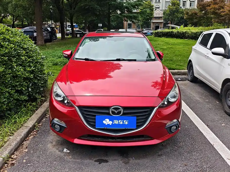 Mazda 3 Axela 2016