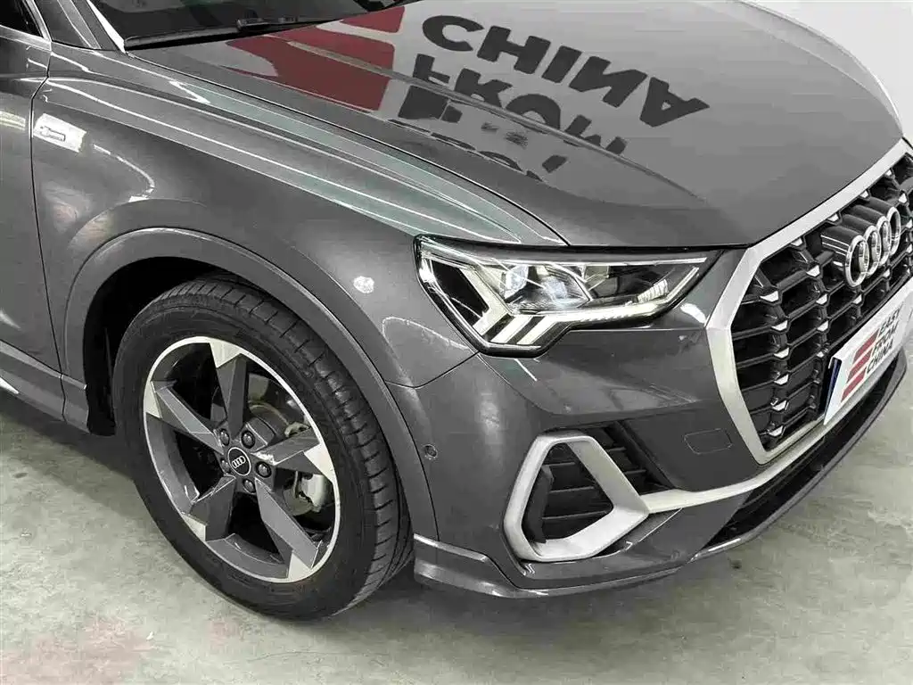 Audi Q3 2022 — фото 9