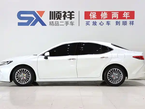 Toyota Camry 2025