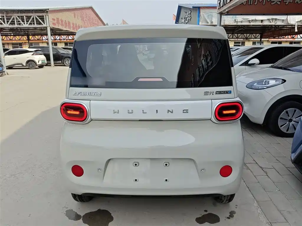 Wuling MINIEV 2025