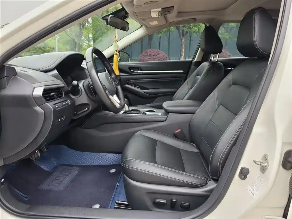 Nissan Teana 2022 — фото 15