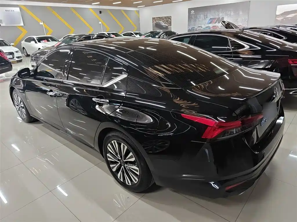 Nissan Teana 2023 — фото 13