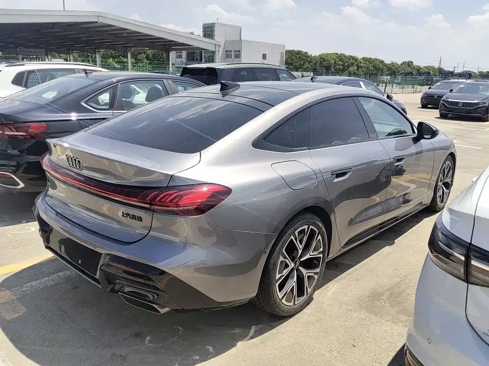 Audi A5L Sportback 2025 — фото 2