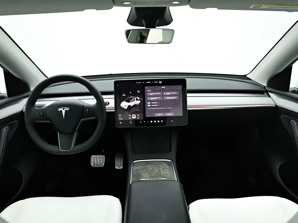 Tesla Model Y 2024 — фото 14