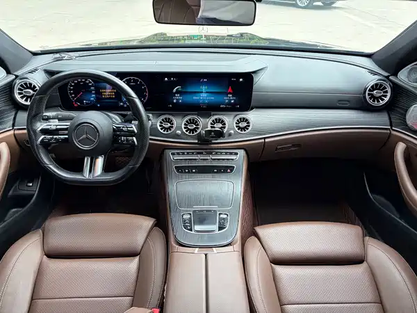 Mercedes-Benz E-Class 2021