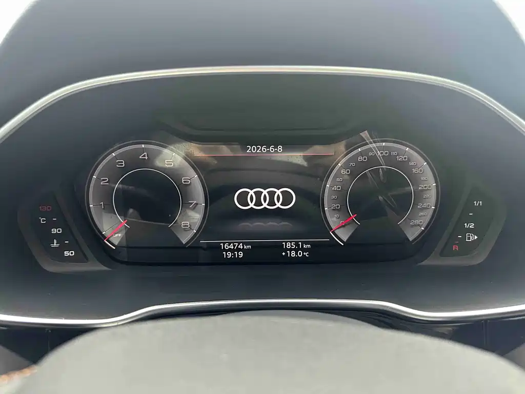 Audi Q3 2023 — фото 18