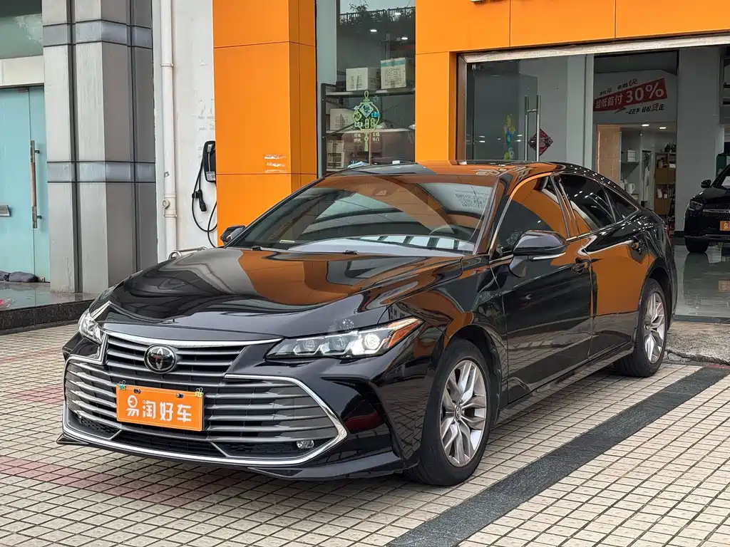 Toyota Avalon 2021 — фото 1